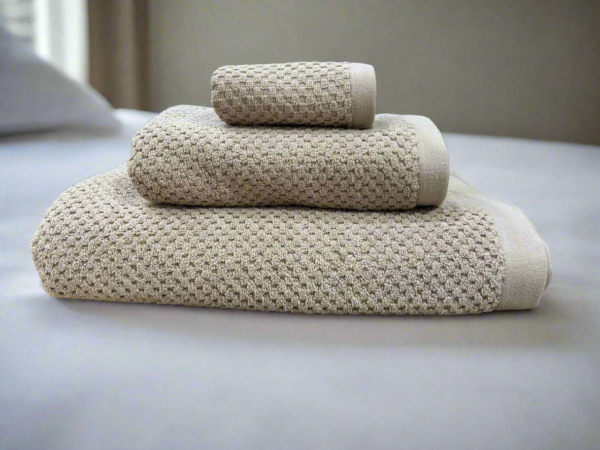 Luxor 540 GSM Luxury Towel -Beige