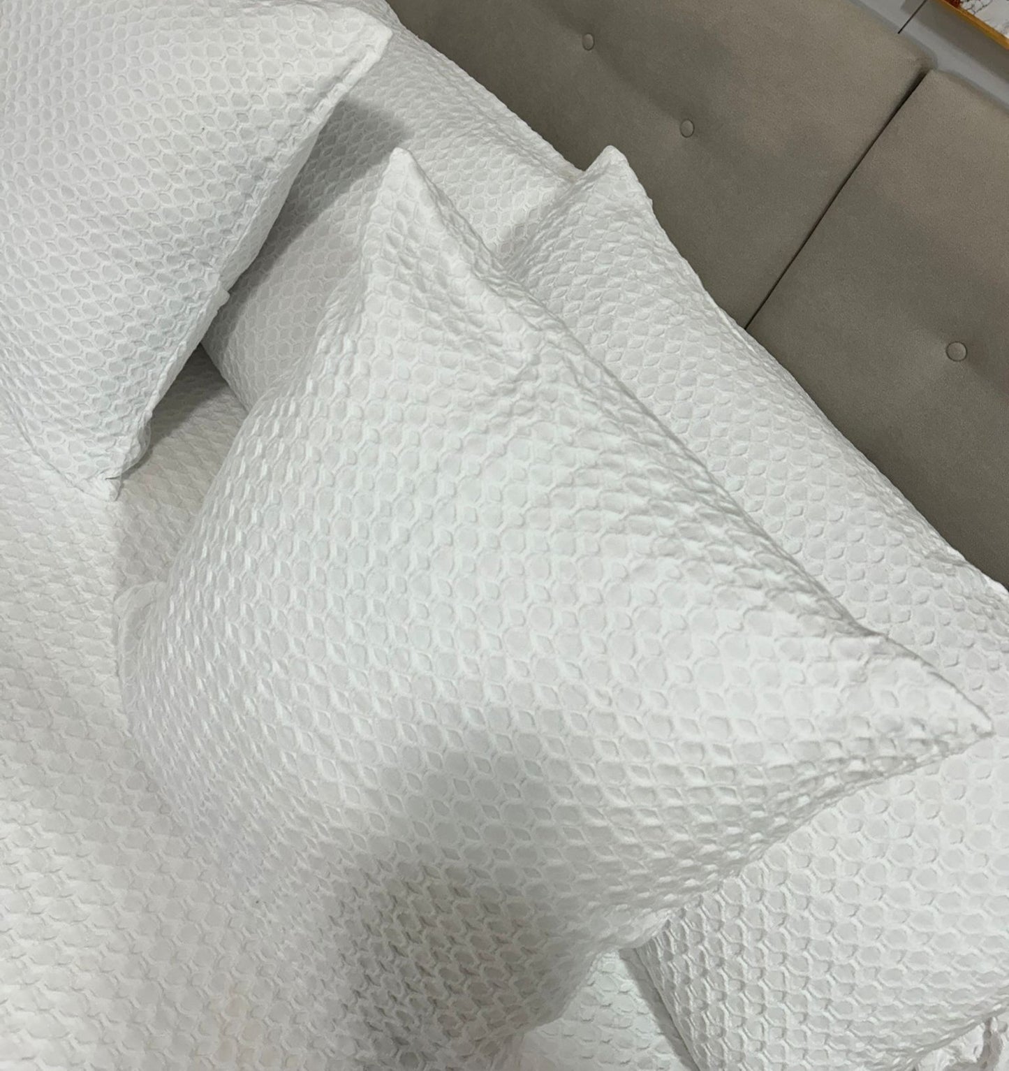 Stonewashed Waffle 100 % Cotton Bedspreads White