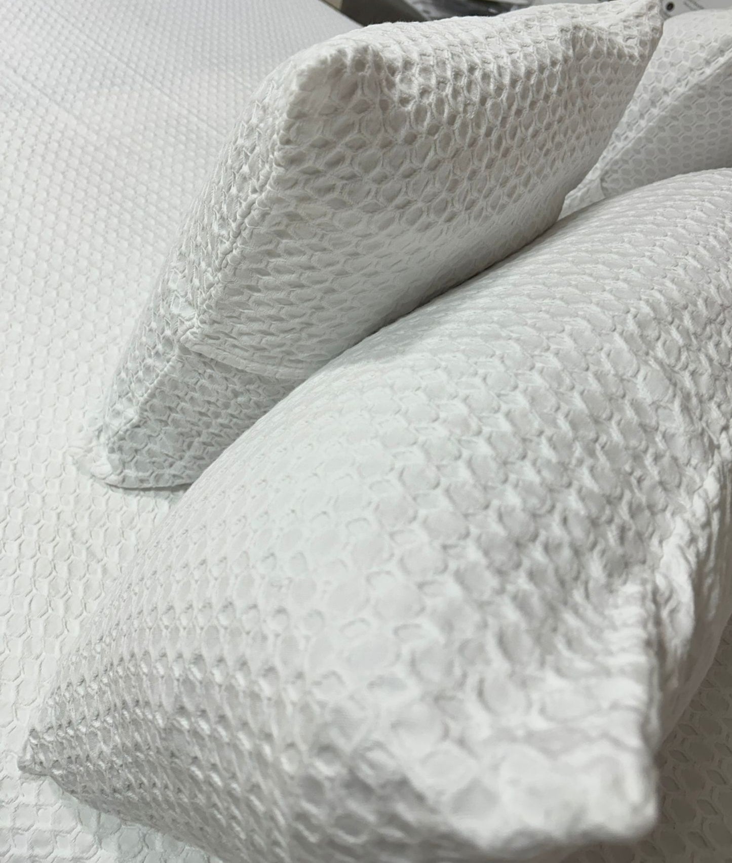 Stonewashed Waffle 100 % Cotton Bedspreads White