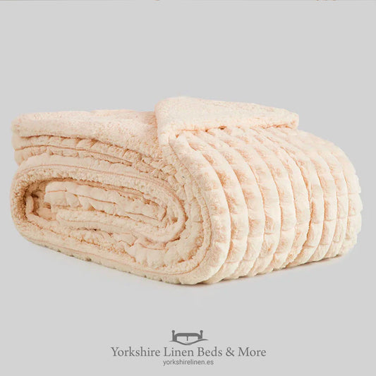 Amber Luxury Sherpa Fur Throw - Ivory