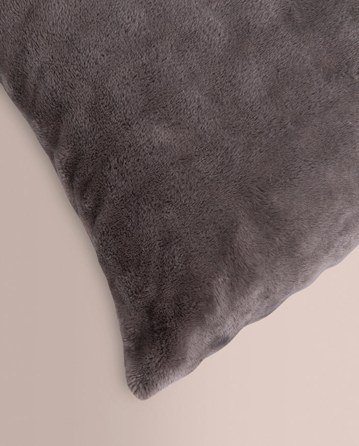 Icelandia Value Faux Fur Throws and Cushions, Charcoal
