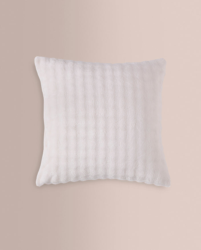 Icelandia Value Faux Fur Throws and Cushions, Natural