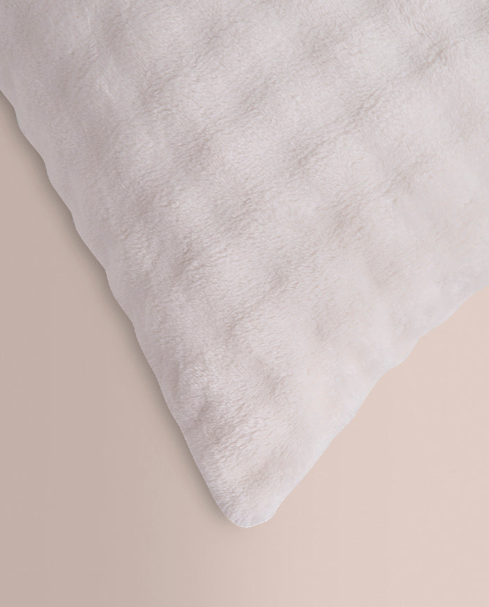 Icelandia Value Faux Fur Throws and Cushions, Natural