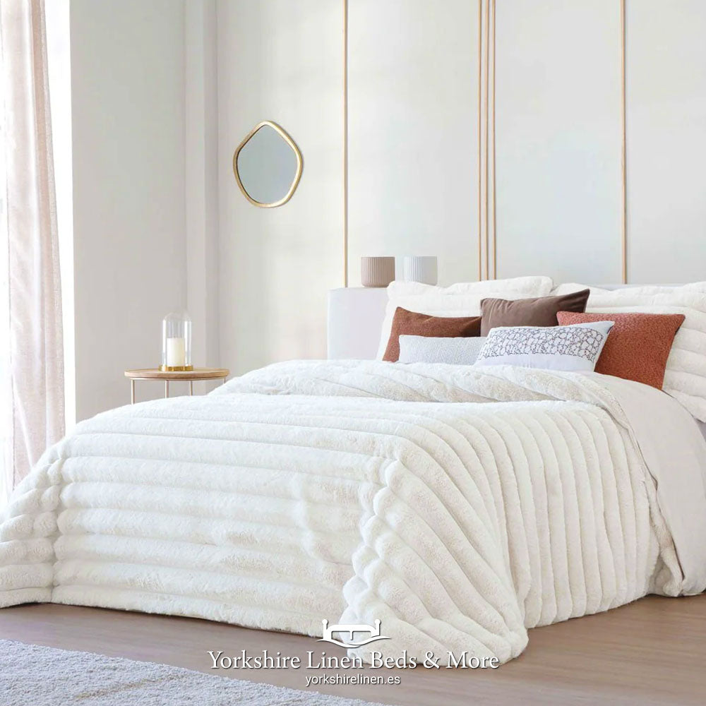Cederic Sherpa Bedspreads White