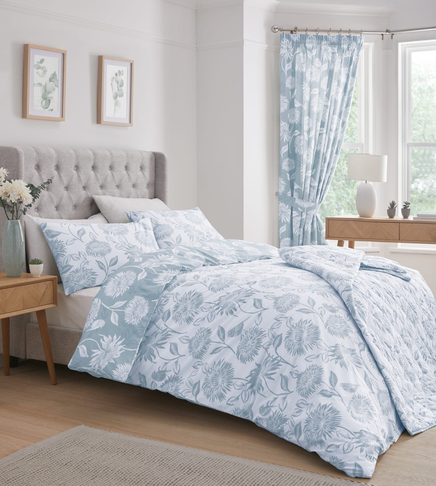 Chrysanthemum Duck Egg Reversible Duvet Set
