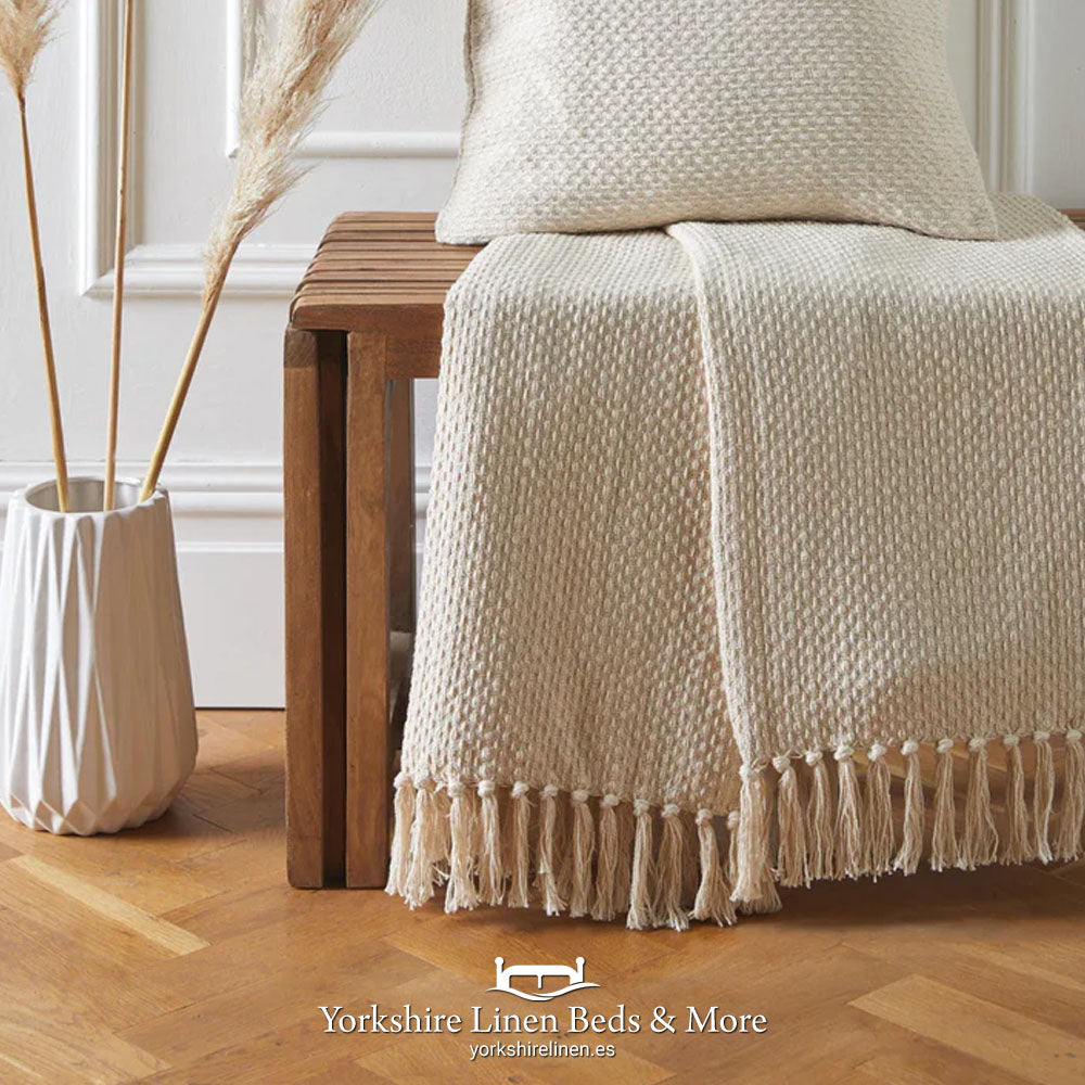Hayley 100 % Cotton Cushion - Cream
