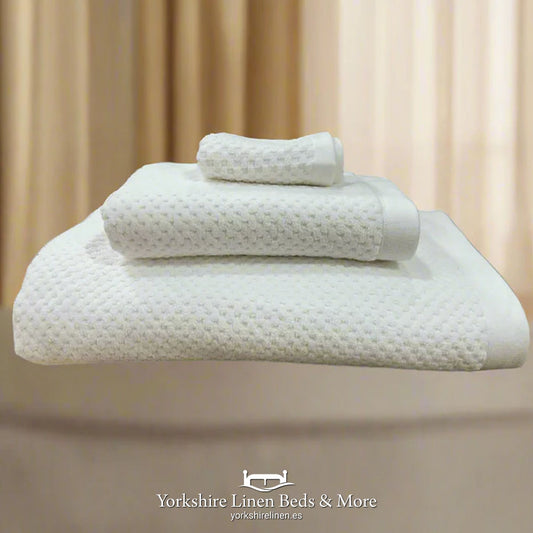 Luxor 540 GSM Luxury Towel -White