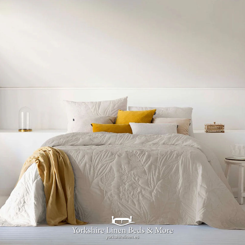 Mireya Lightweight Bedspread - Stone