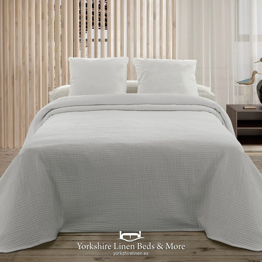 Palma 100% Cotton Lightweight Bedspreads, Silver - Bedspreads & Throws - Yorkshire Linen Beds & More