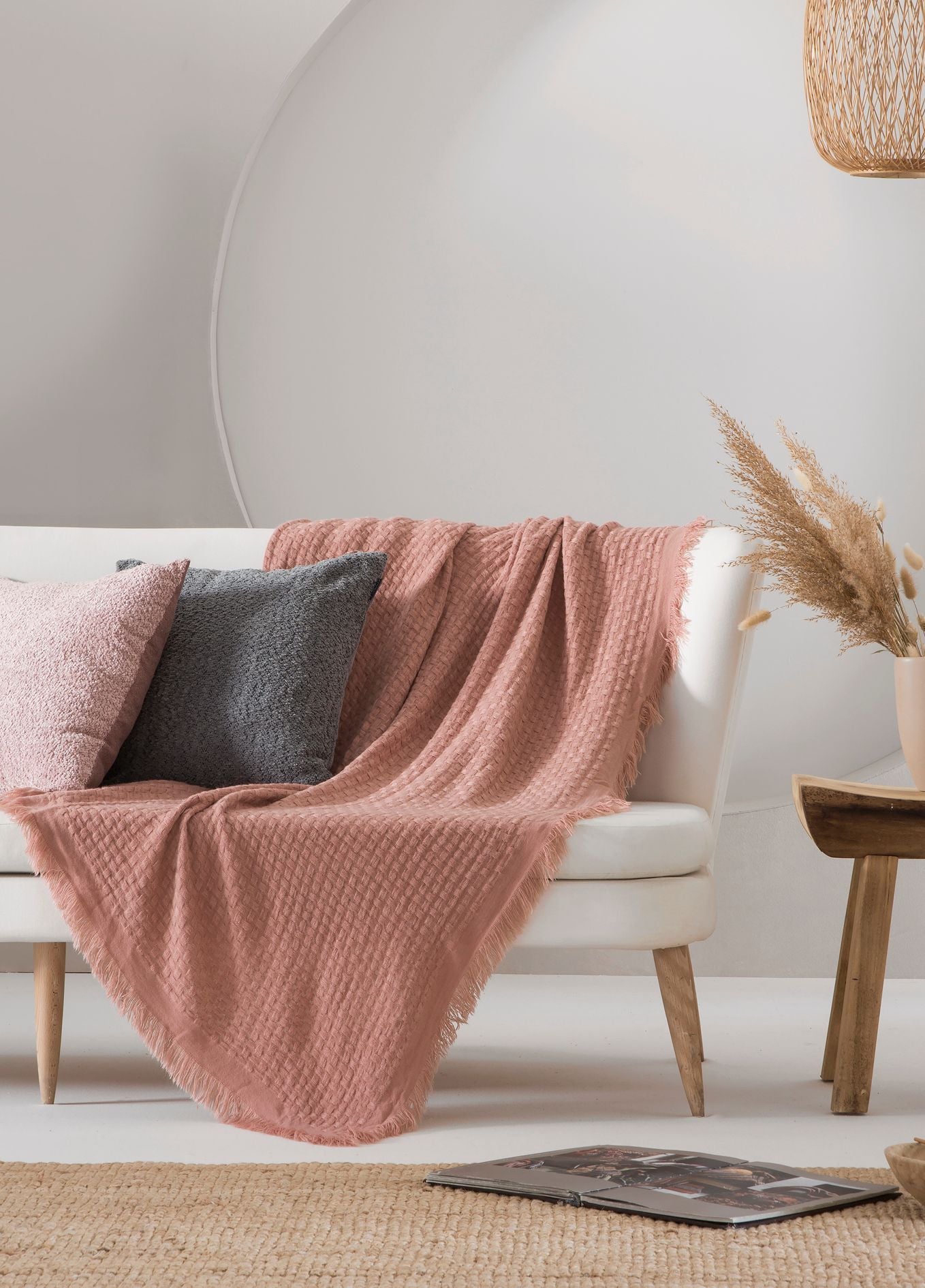 Ava Fringed Throw, Pink SALE