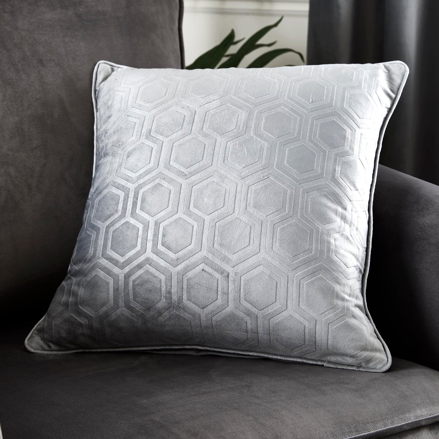 Jasper Eyelet Curtains, Silver LAST UNITS