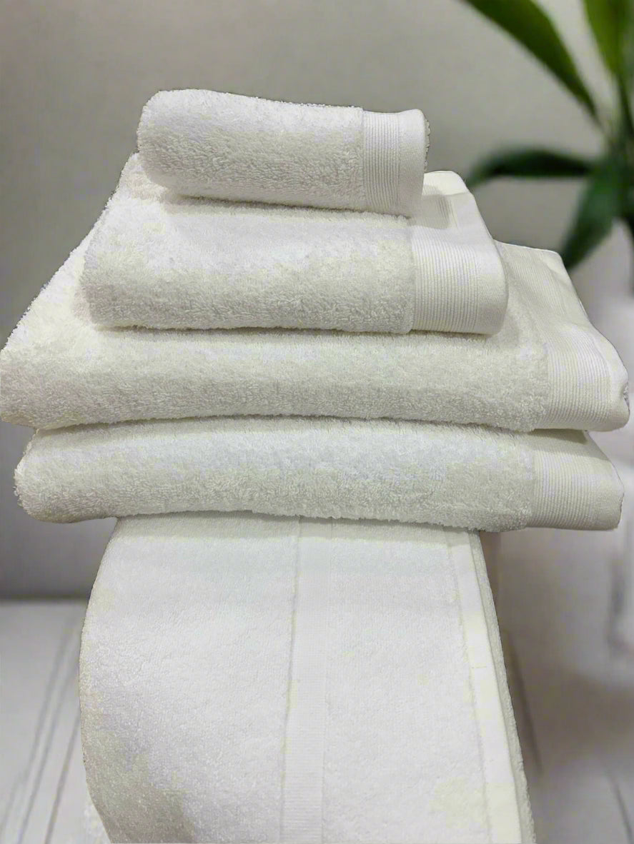 The Sanctuary Luxury Towel 500 GSM, White