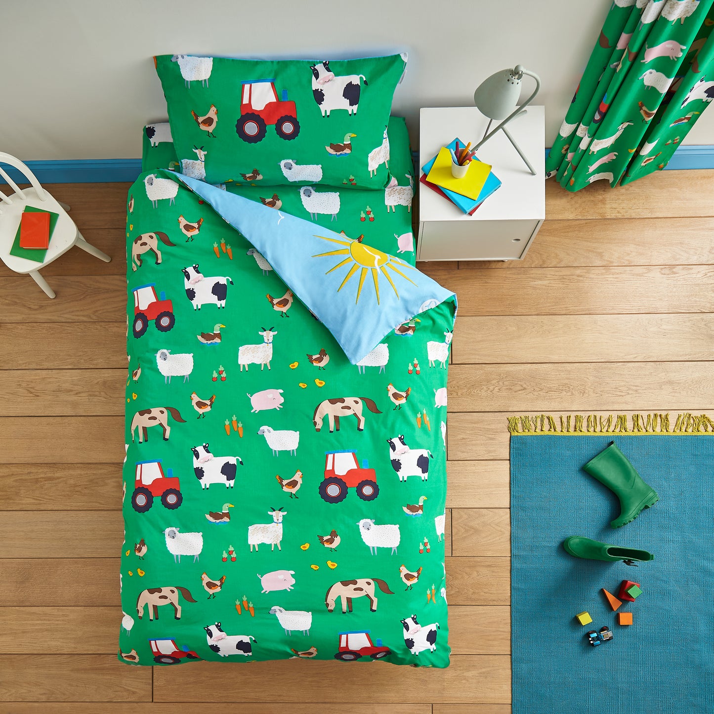 Farmyard Animals Reversible Duvet Sets