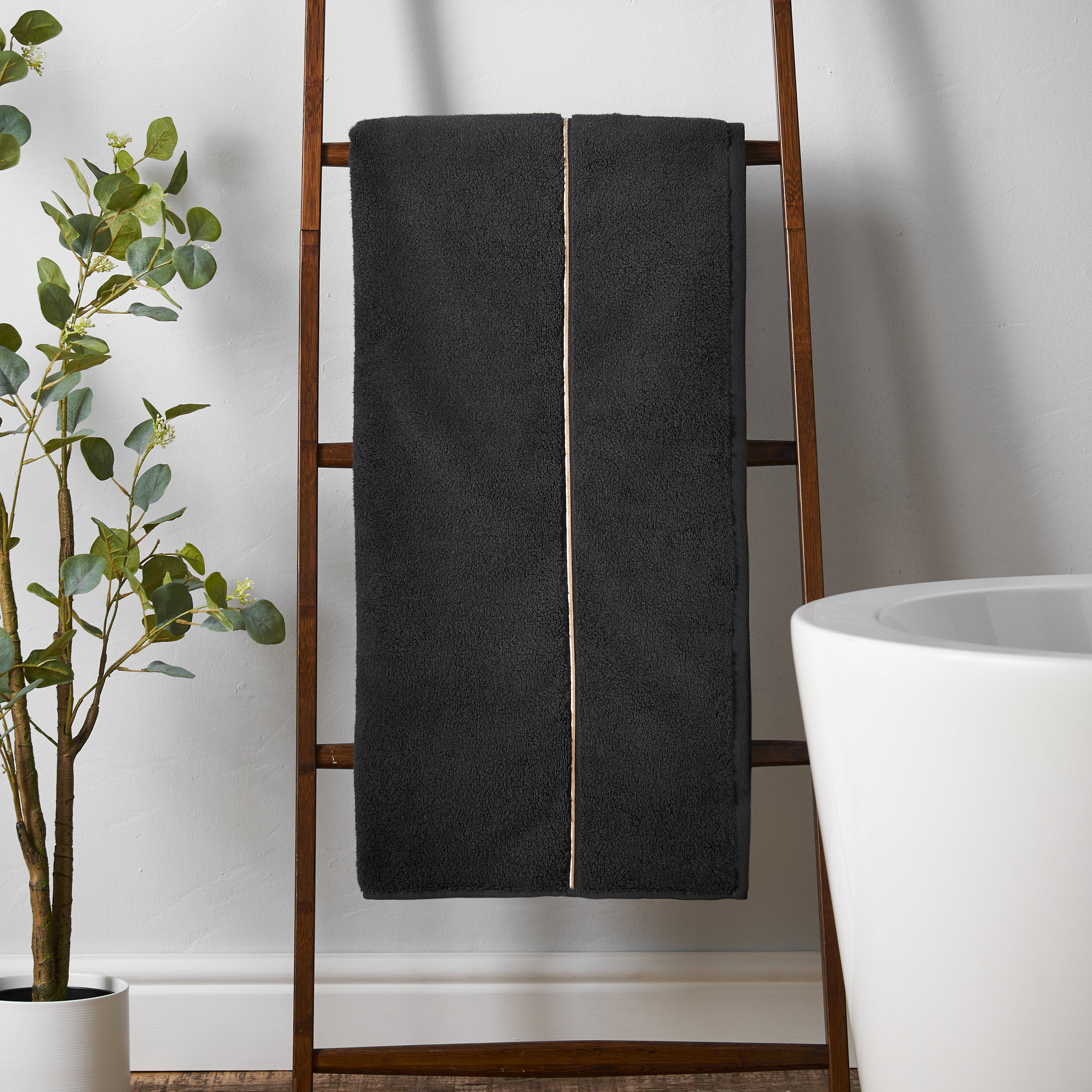 Satin Stitch 600 gsm Zero Twist Towels - Black PRE - ORDER LIMITED STOCK!
