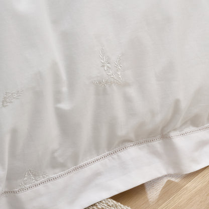 Lotta 200 Thread Count Cotton Duvet Set -White