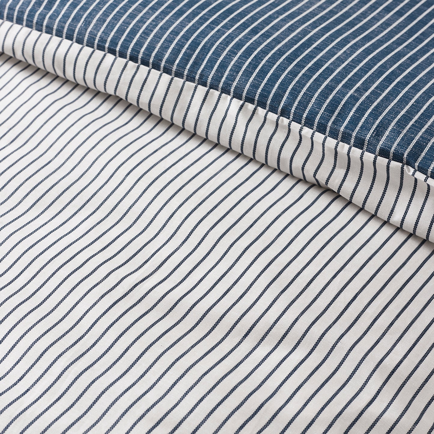 Oxford Pinstripe Duvet Set - Navy PRE-ORDER ARRIVING SOON !