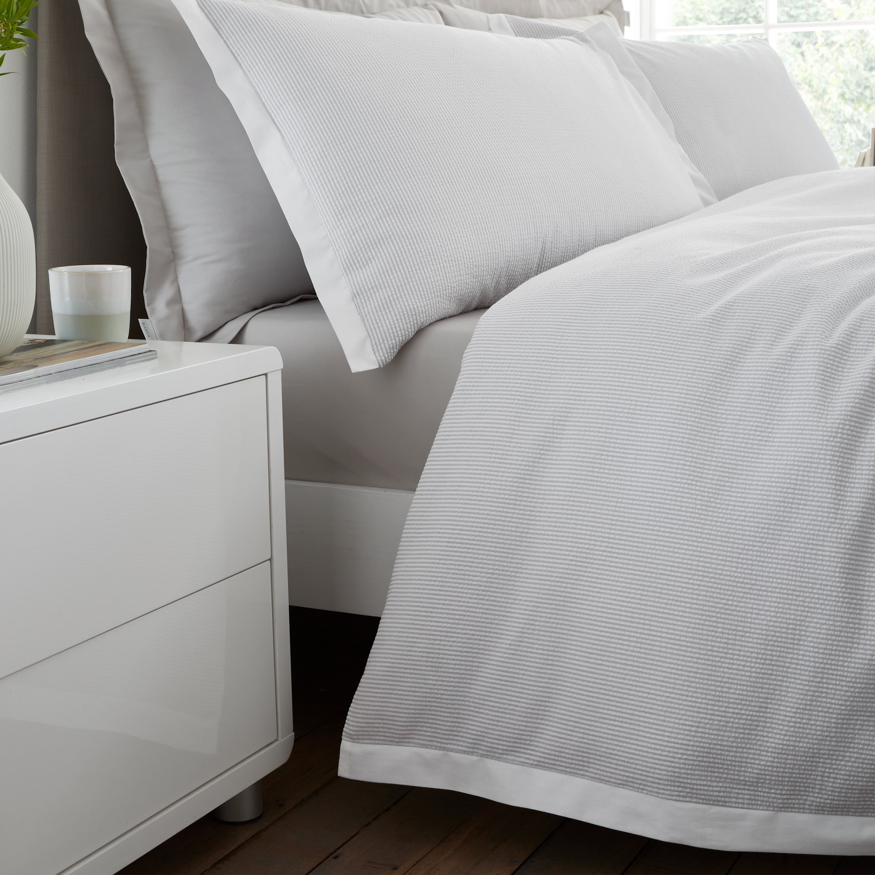 Seersucker Woven Stripe 100 % Cotton Duvet Set - Grey