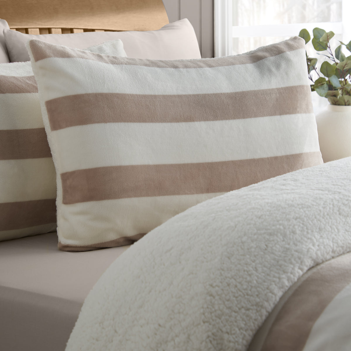 Cosy Sherpa Stripe Duvet Sets- Natural
