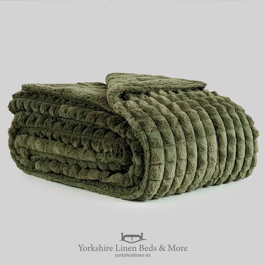 Amber Luxury Sherpa Fur Throw - Olive