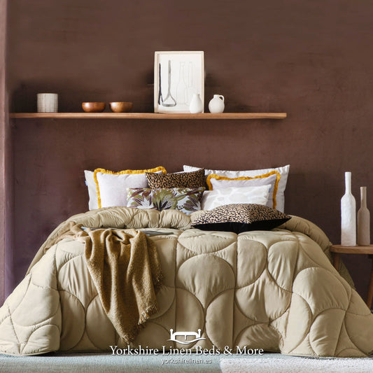 Arni Luxury Bedspread Beige