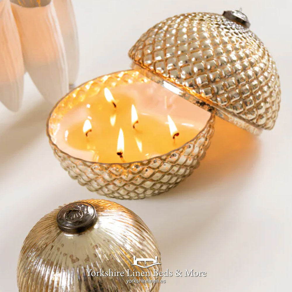Bougie Scented Christmas Bauble Candle