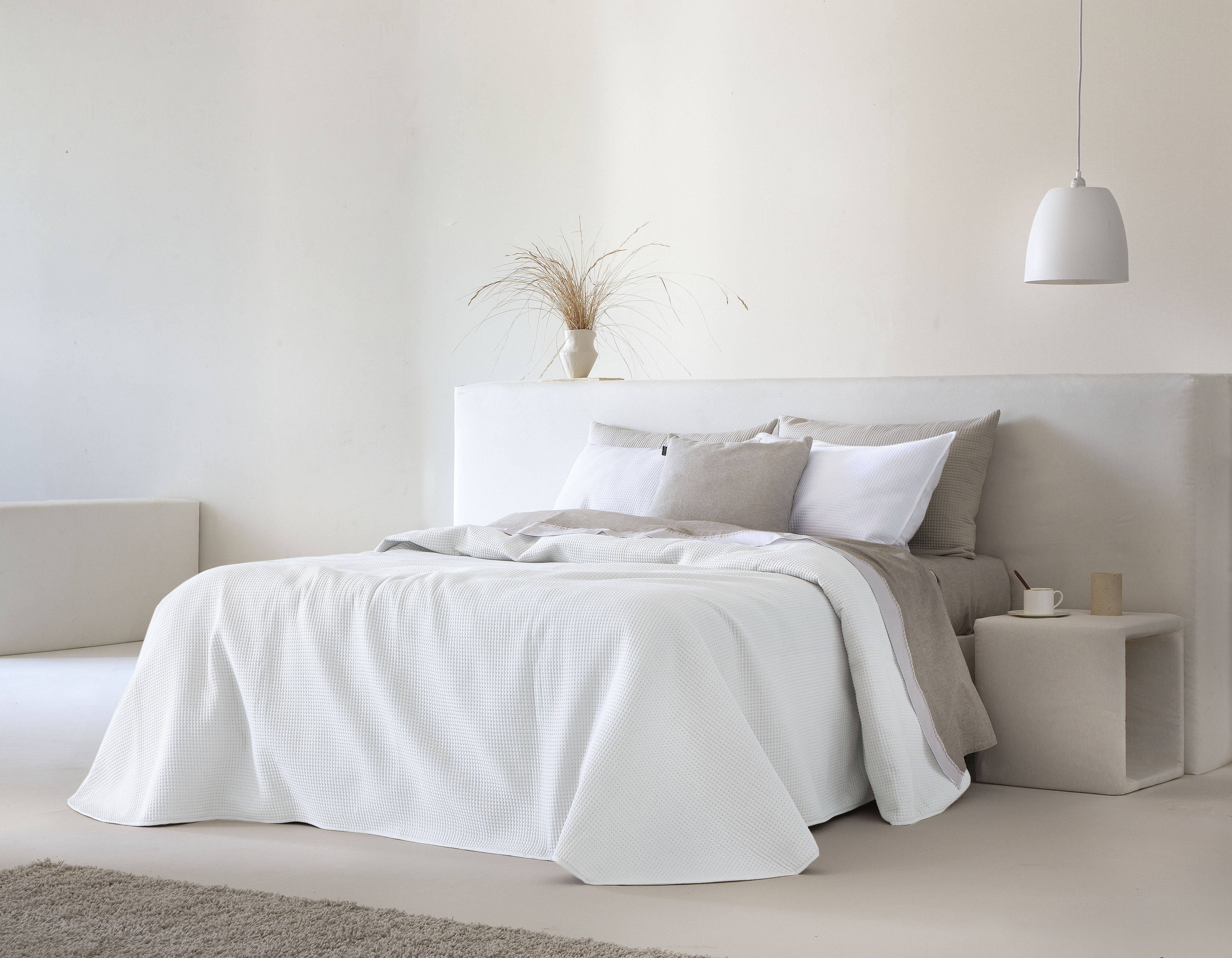 Marine Light Weight Bedspread - White