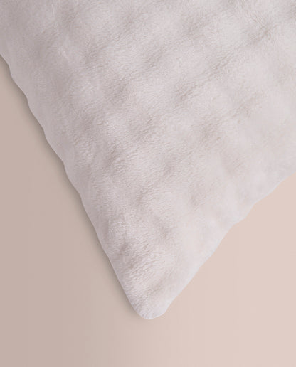 Icelandia Value Faux Fur Throws and Cushions, Natural