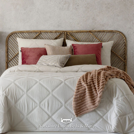 Carolina Bedspread - Beige