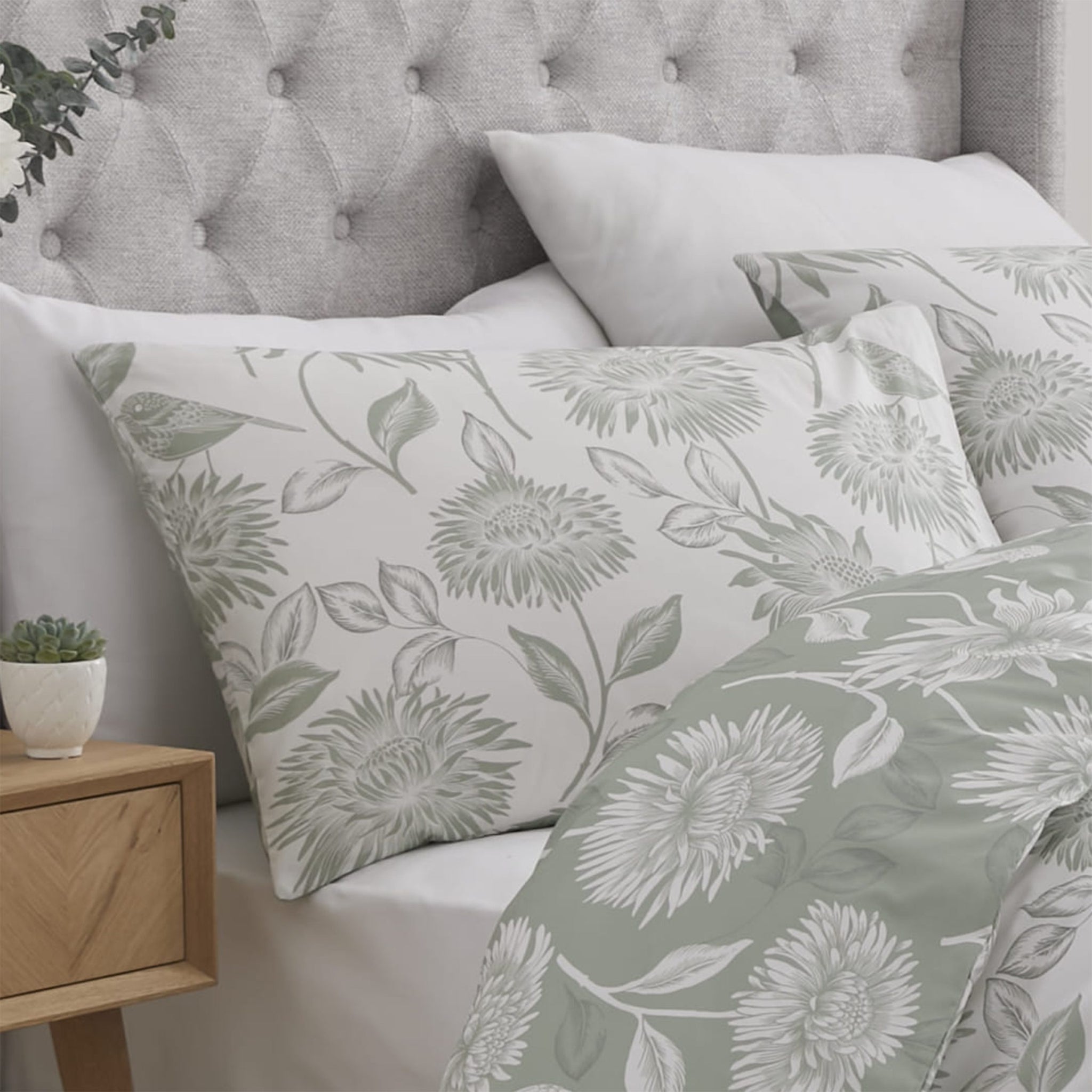 Chrysanthemum Green Reversible Duvet Set SALE!
