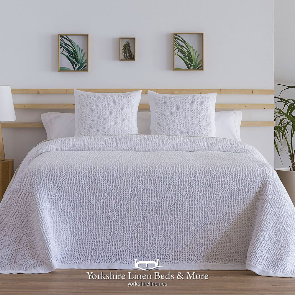 Cotton Borders Luxury Bedspread, White - Duvet Covers and Sets - Yorkshire Linen Beds & More, Mijas Costa