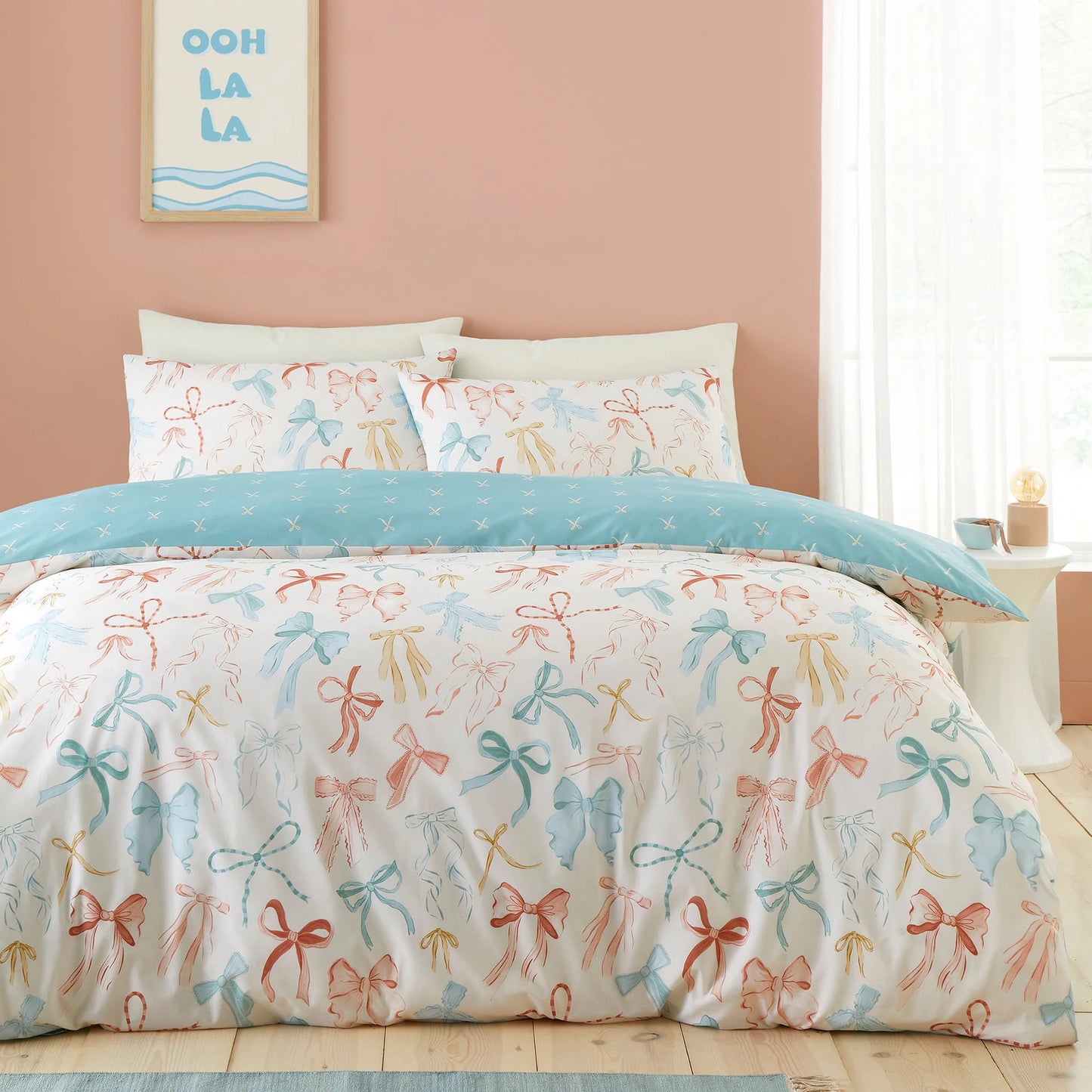 Evelyn " Bowtiful " Duvet Set- Multicolour