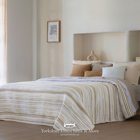 Elliott Jacquard Bedspread - Beige