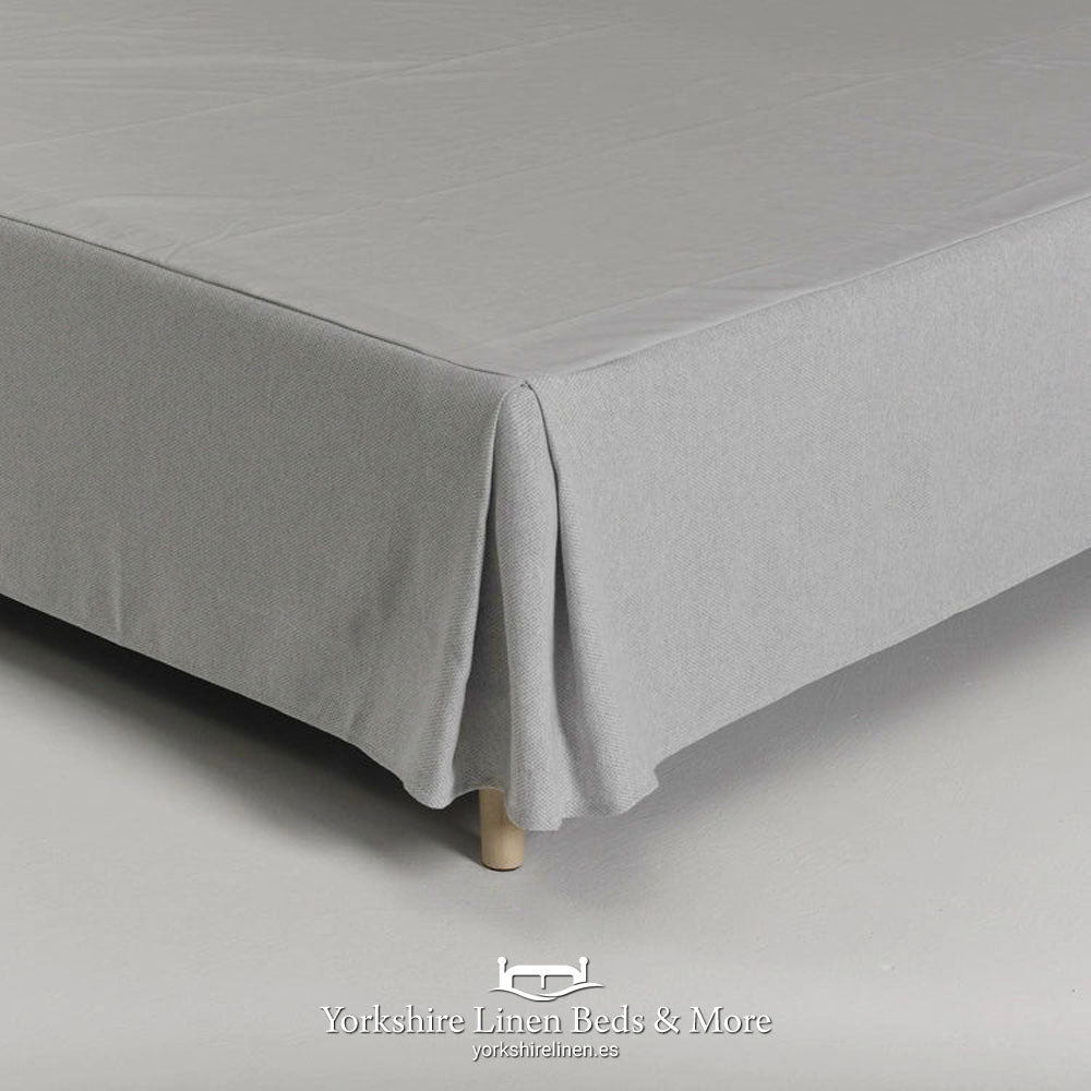 Luxury 30cm Base Valance, Silver