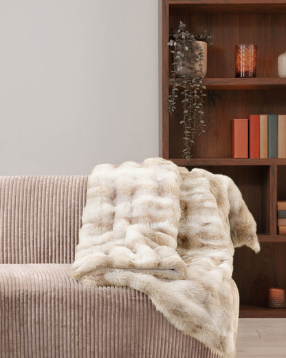 White Wolf Luxury Fur Throw - Natural