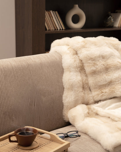 White Wolf Luxury Fur Throw - Natural