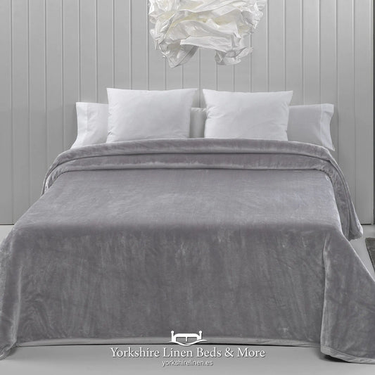 New Alaska Luxury Throw, Soft Silver - Bedspreads & Throws - Yorkshire Linen Beds & More