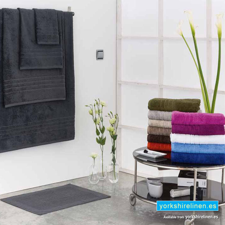 Omega 700 GSM Towels Yorkshire Linen Warehouse Mijas Marbella Spain P01