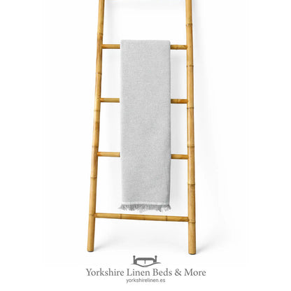 Small Weave Multiuse Throws - Grey