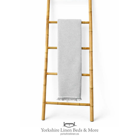 Small Weave Multiuse Throws - Grey