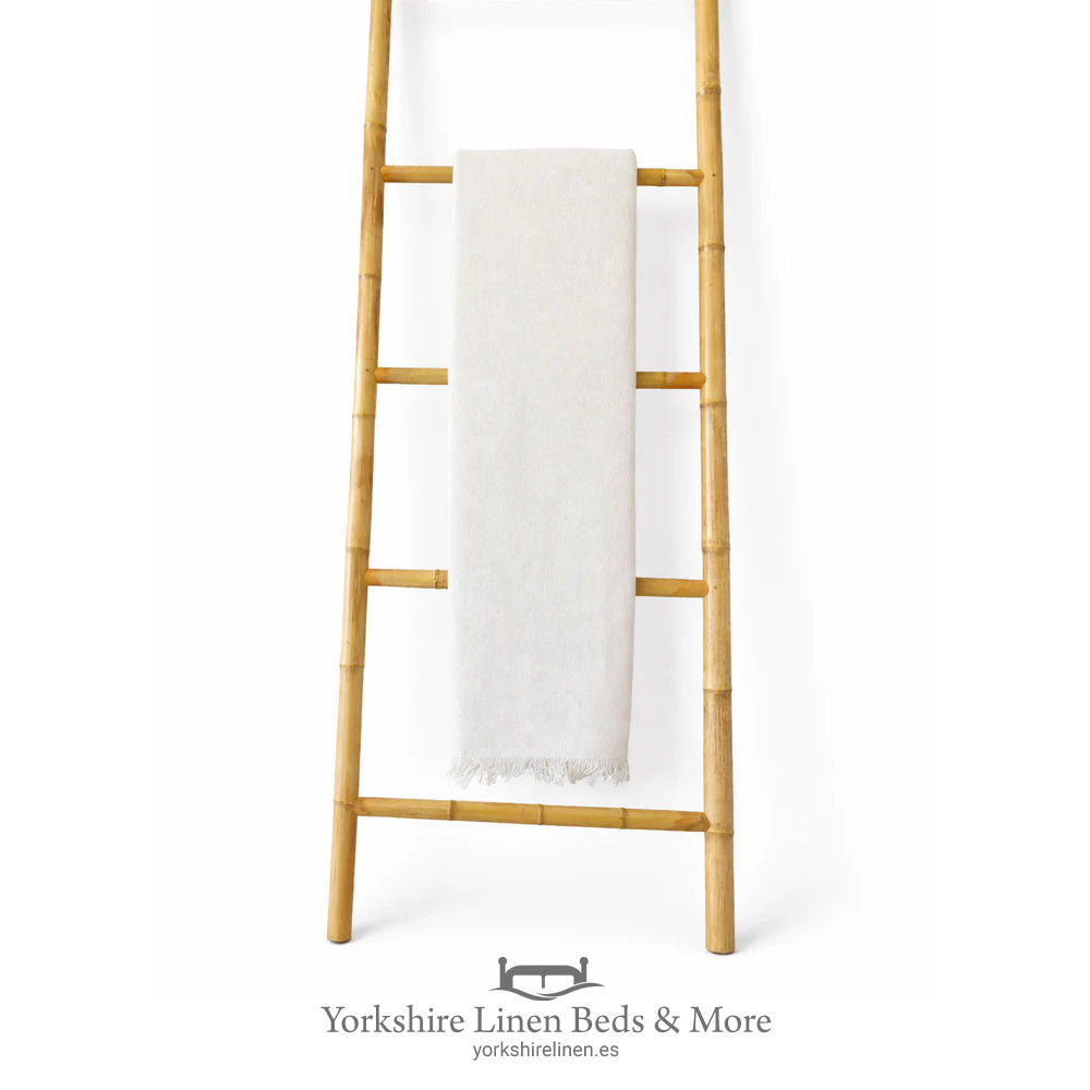 Small Weave Multiuse Throws - Ivory