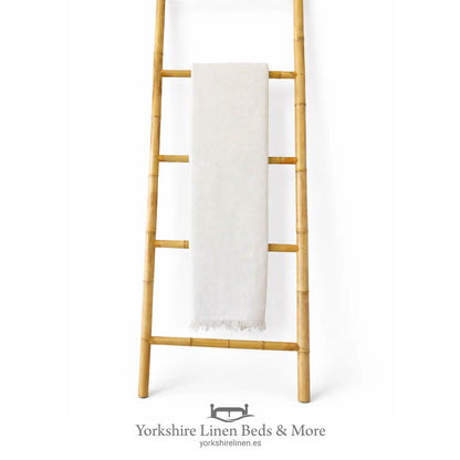 Small Weave Multiuse Throws - Ivory