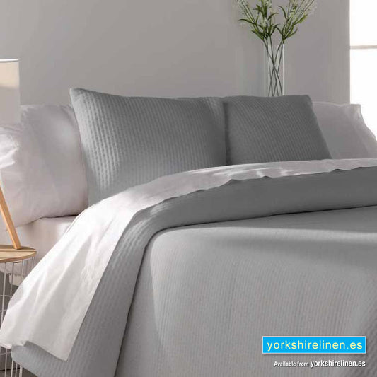 Tarifa Jacquard Bedspread, Soft Silver - Yorkshire Linen Warehouse Mijas Marbella P02