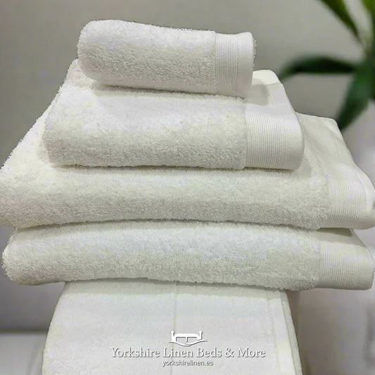 The Sanctuary Luxury Towel 500 GSM, White