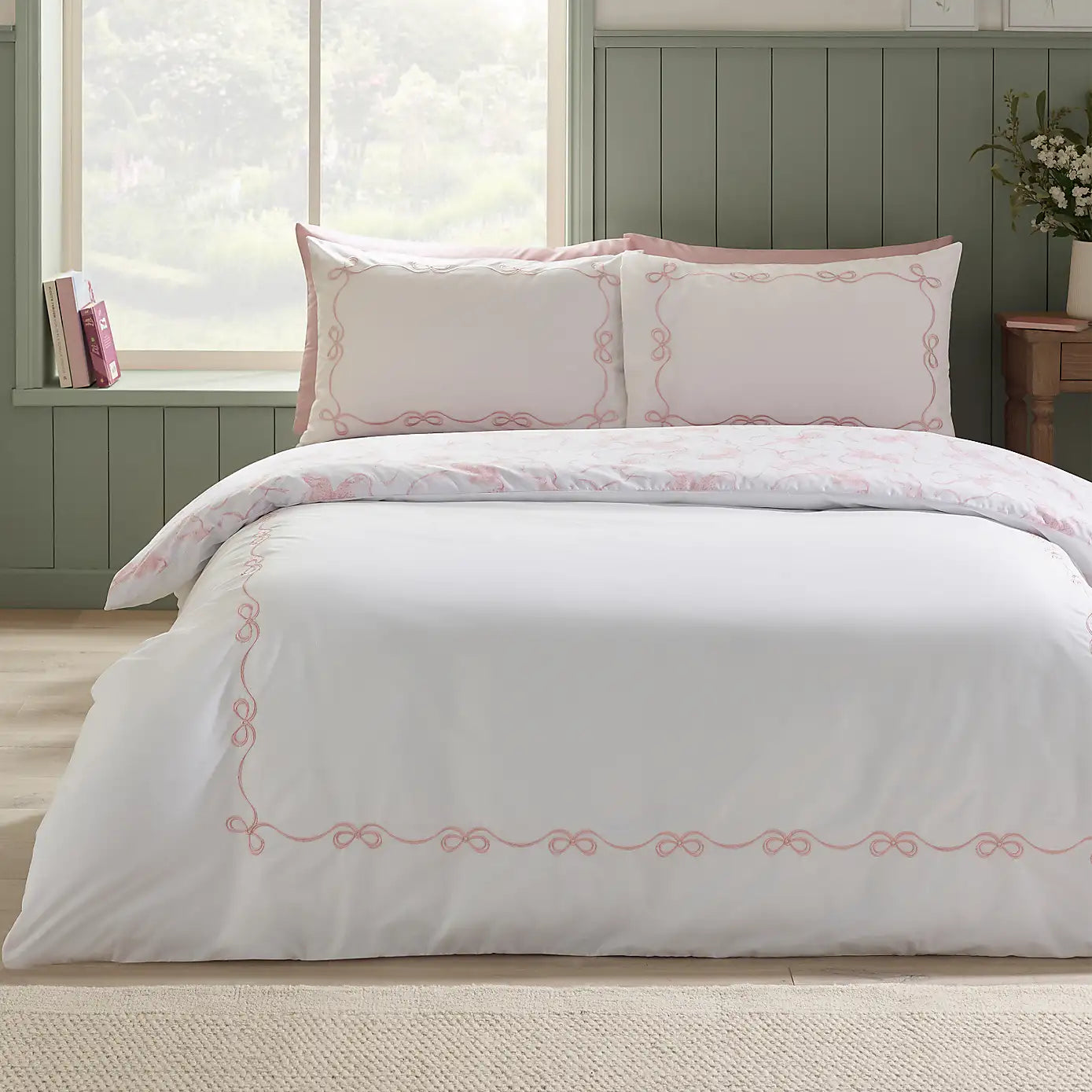 Embroidered Bow White & Pink Reversible Duvet Set