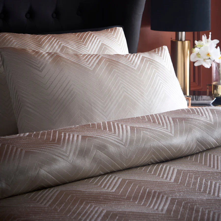 Cocktail Ivory Duvet Set