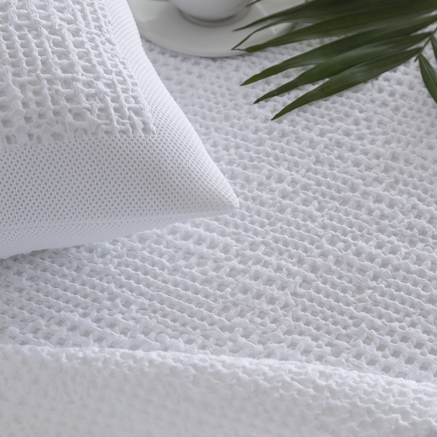 Cotton Borders Luxury Bedspread -White