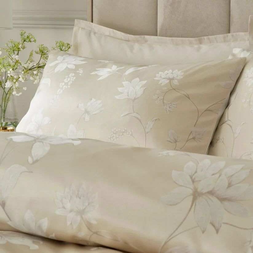 Lilly Jacquard Duvet Set- Champagne