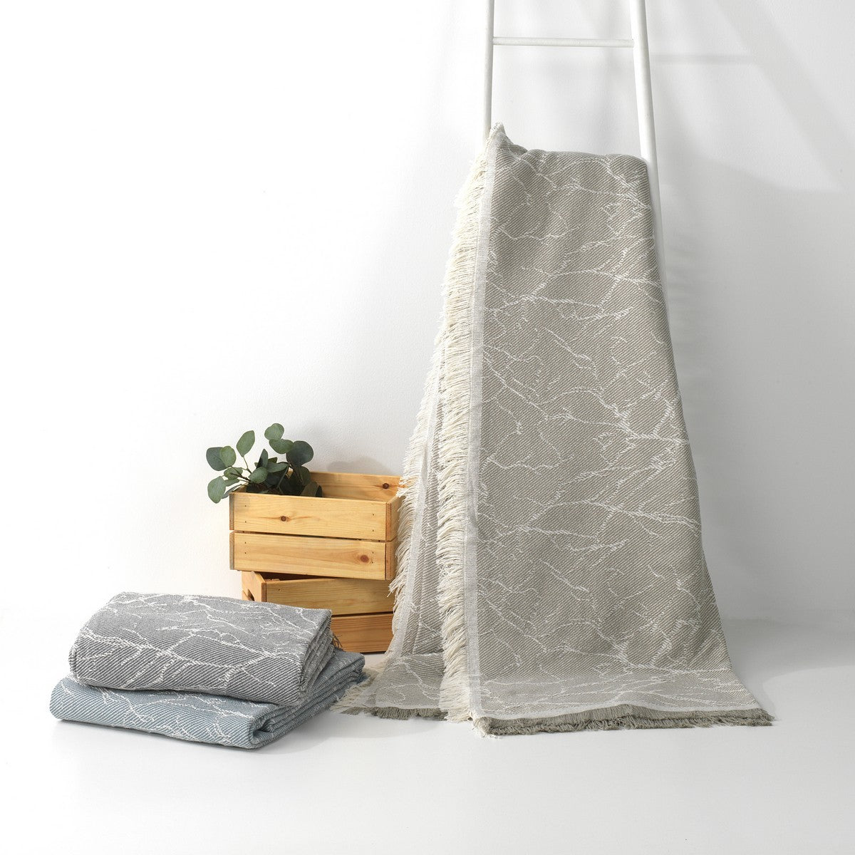 Carrera 100% Recycled Cotton Throws, Charcoal FLASH SALE
