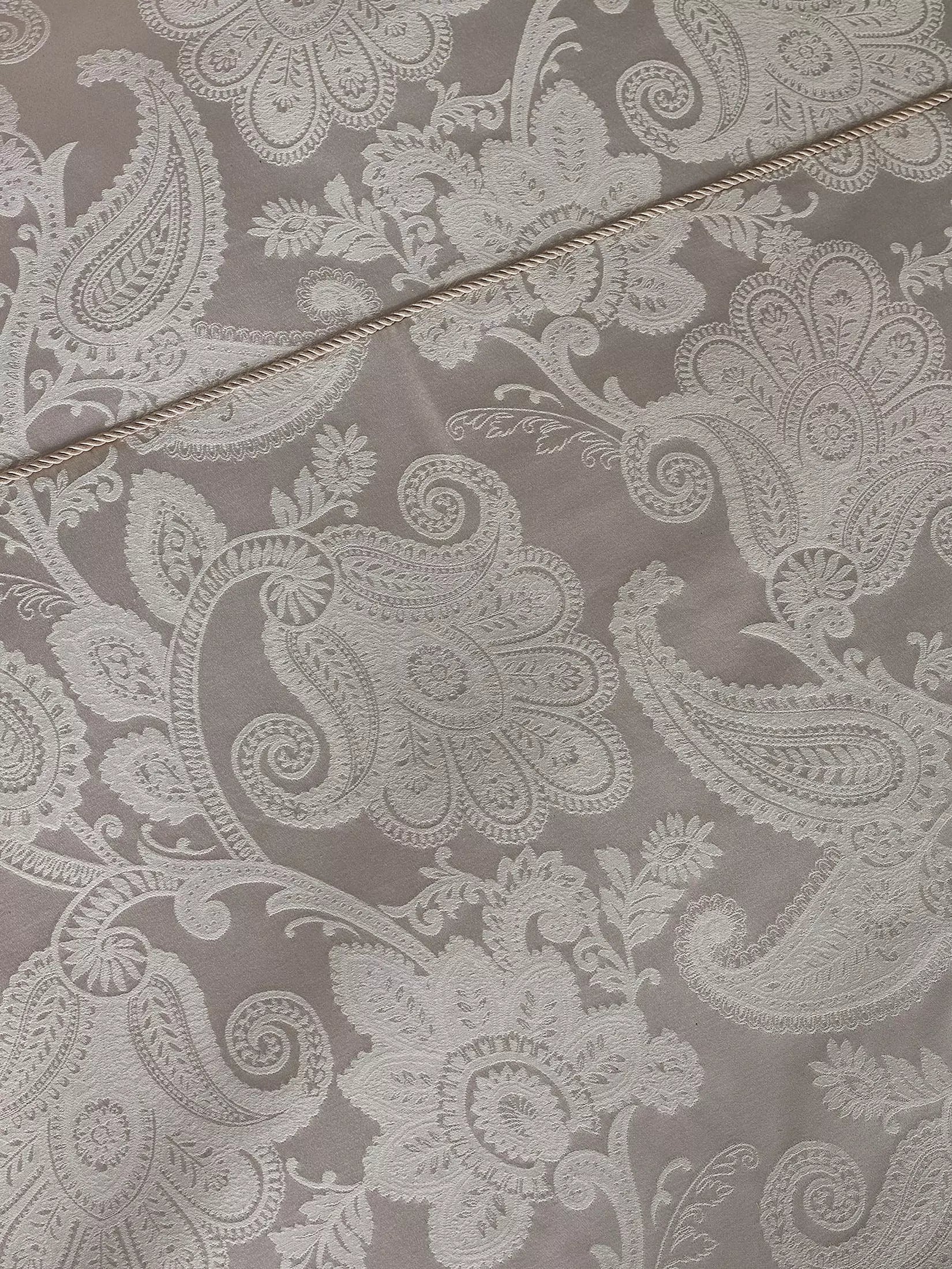 Catherine Lansfield Opulent Jacquard Duvet Set - Champagne