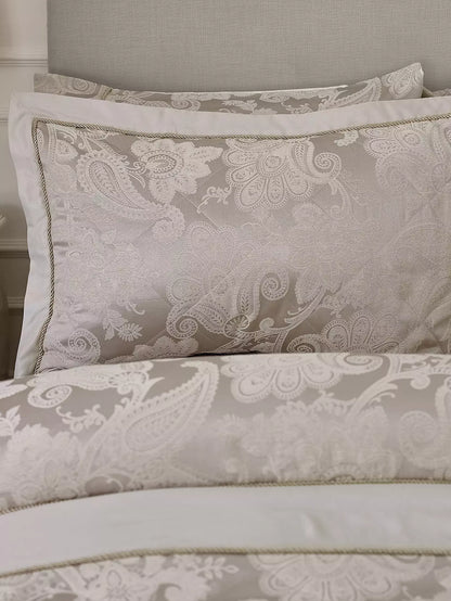 Catherine Lansfield Opulent Jacquard Duvet Set- Champagne